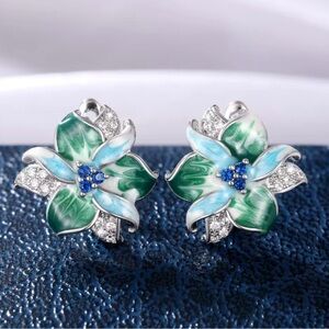 Elegant Floral Silver and Green Earrings